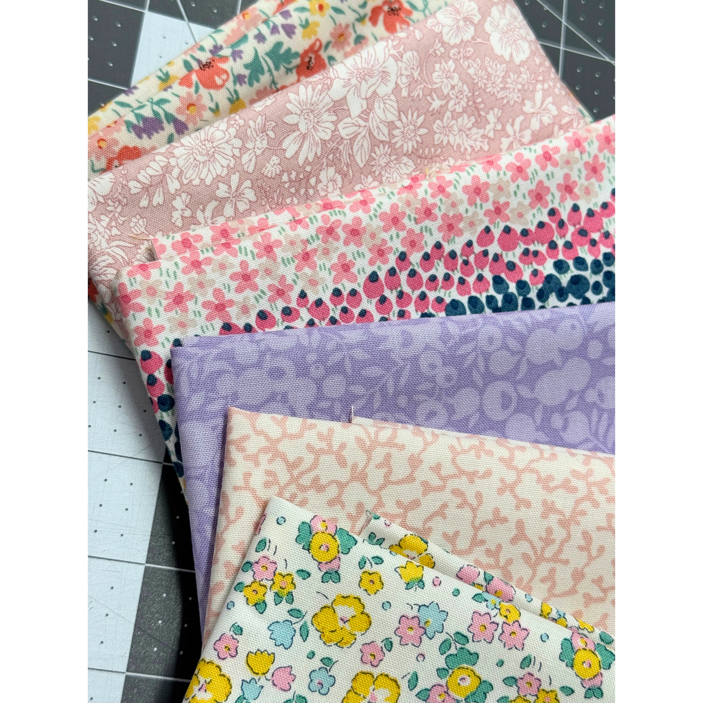 Liberty Quilting Cotton Fat Quarters 6 Pack - Flowery Daze - Bundle 4