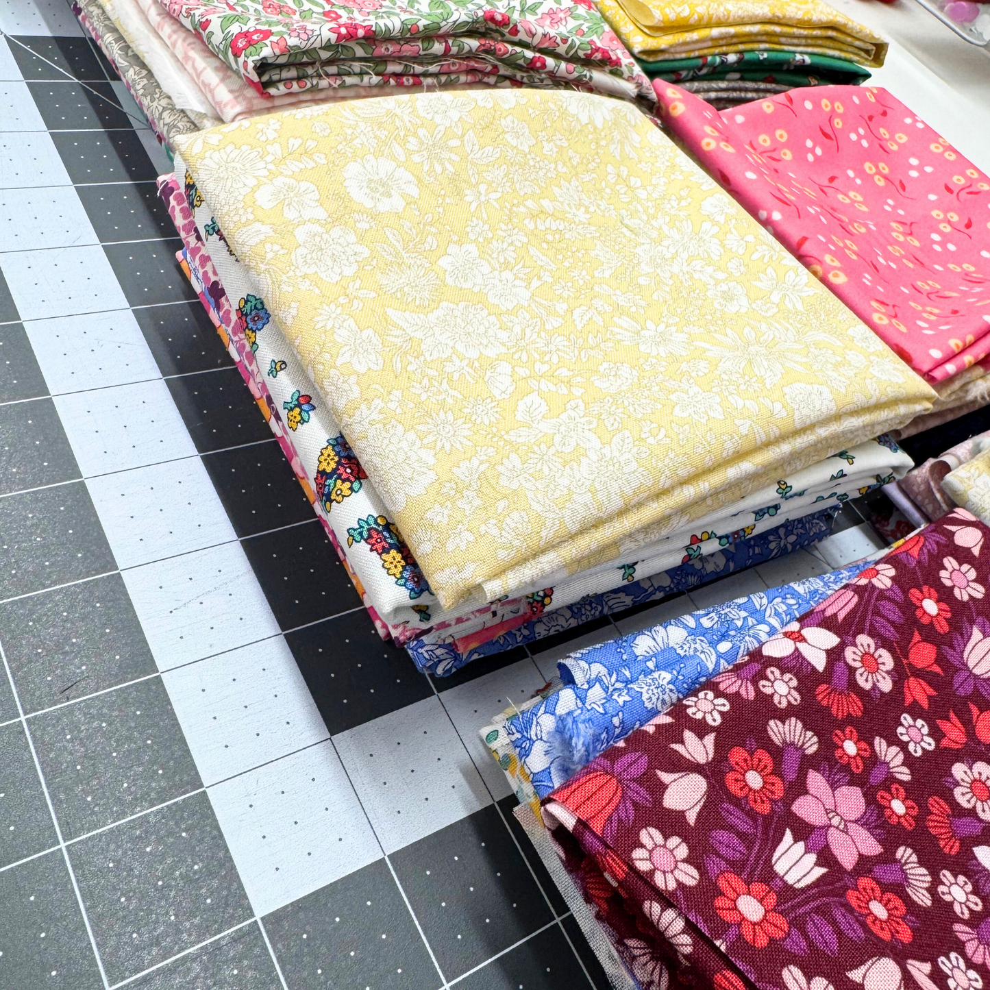 Liberty Quilting Cotton Fat Quarters 6 Pack - Mystery Bundle
