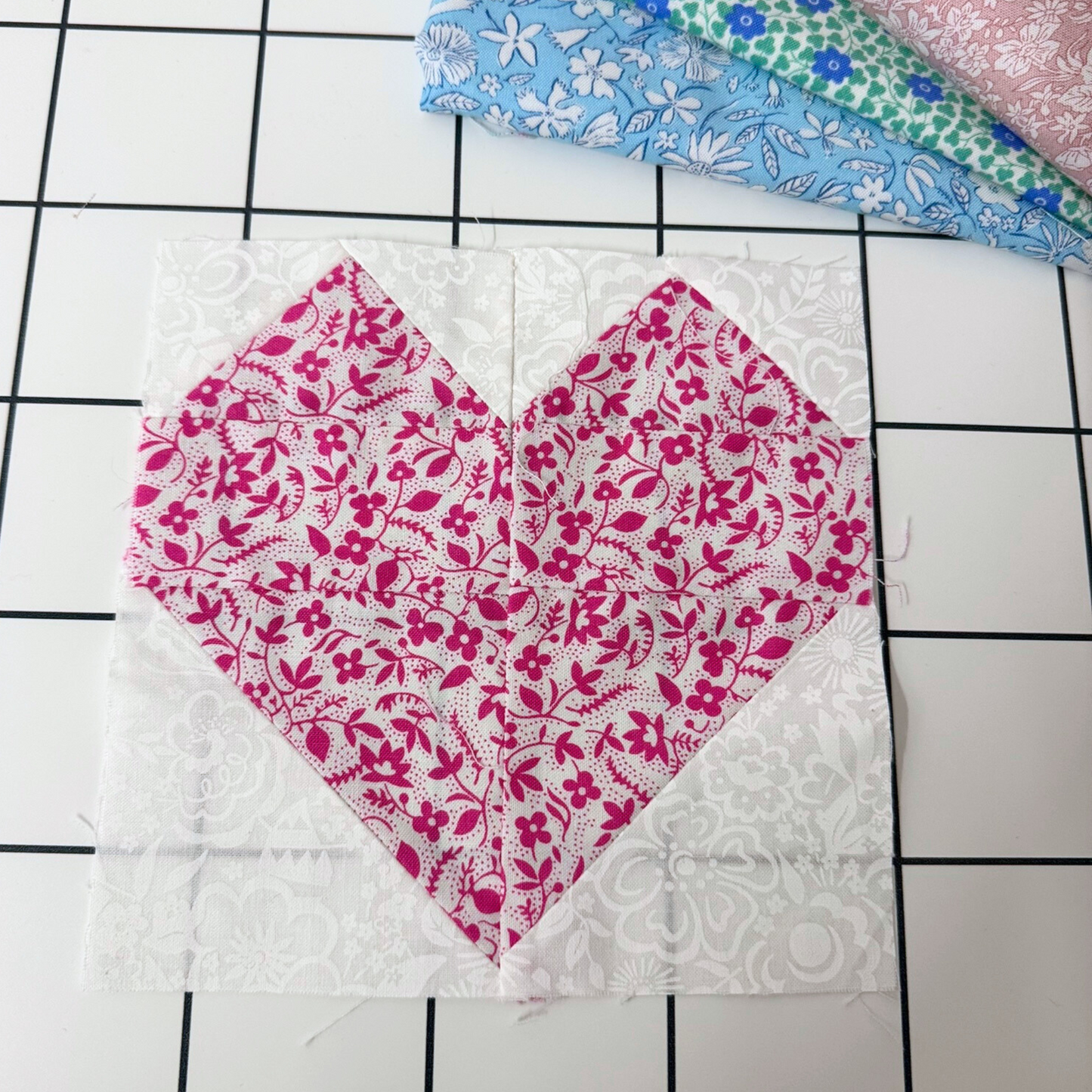 Heart Quilt Block Pattern - 6" Size - DIGITAL PATTERN