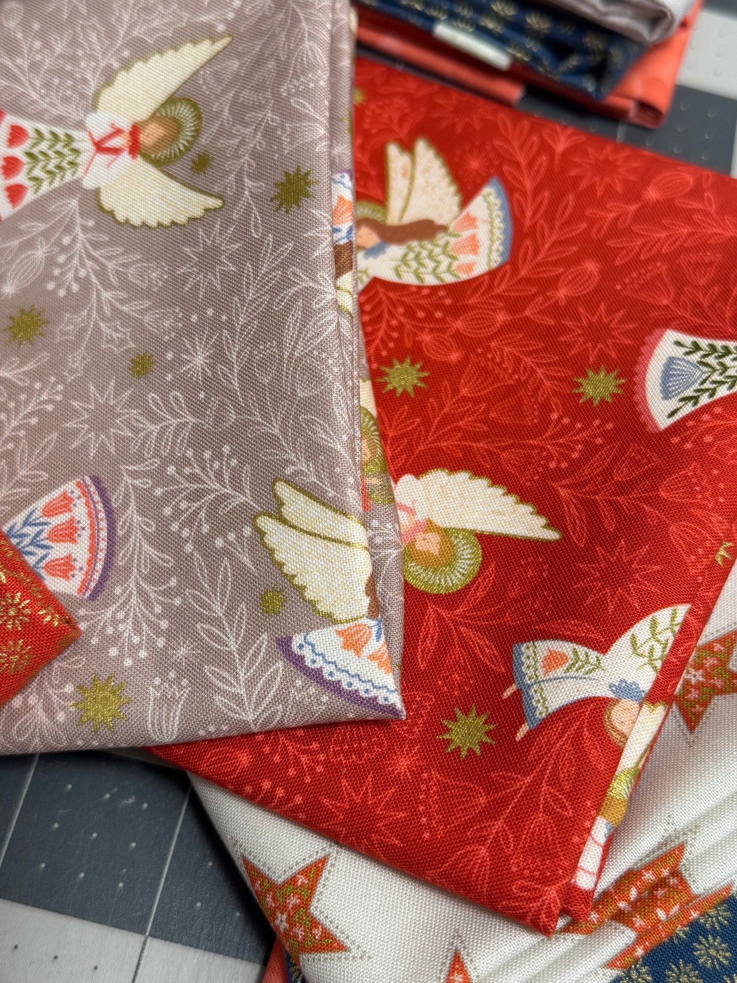 Lewis & Irene Angels and Stars 8 Fat Quarter Bundle