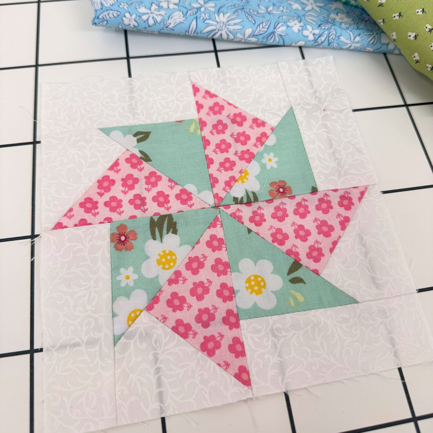 Double Pinwheel Quilt Block Pattern - 6" Size - DIGITAL PATTERN