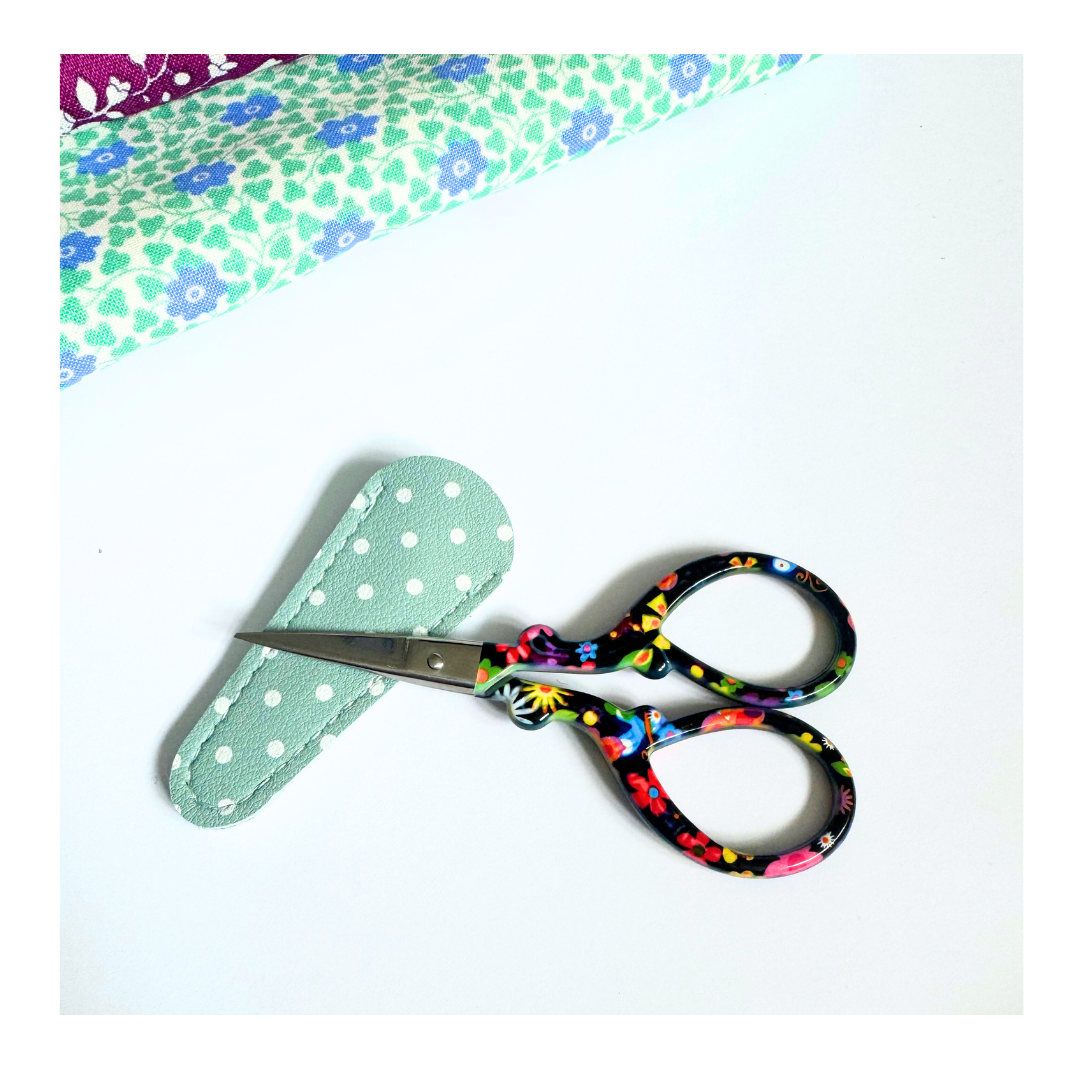 Ditsy Flower Sharp Scissors in Leather Pouch