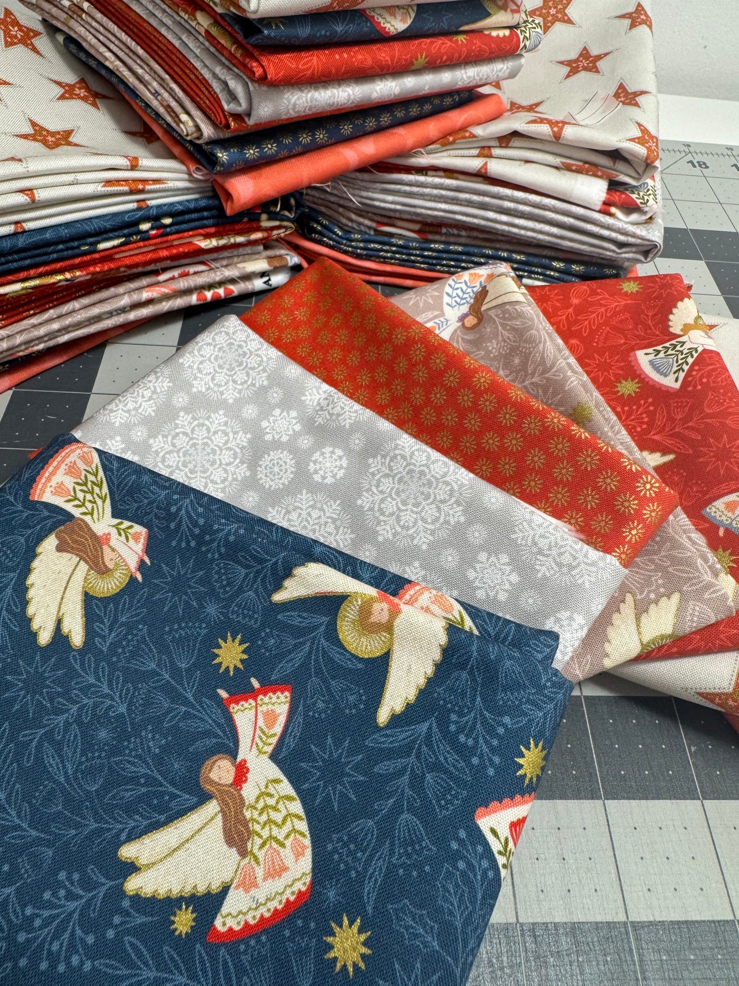 Lewis & Irene Angels and Stars 8 Fat Quarter Bundle