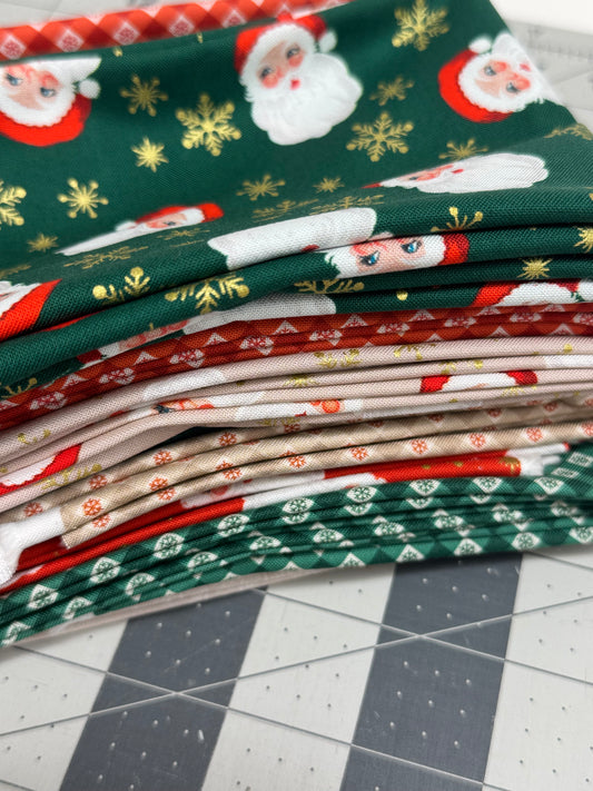 Lewis & Irene Santa 8 Fat Quarter Bundle